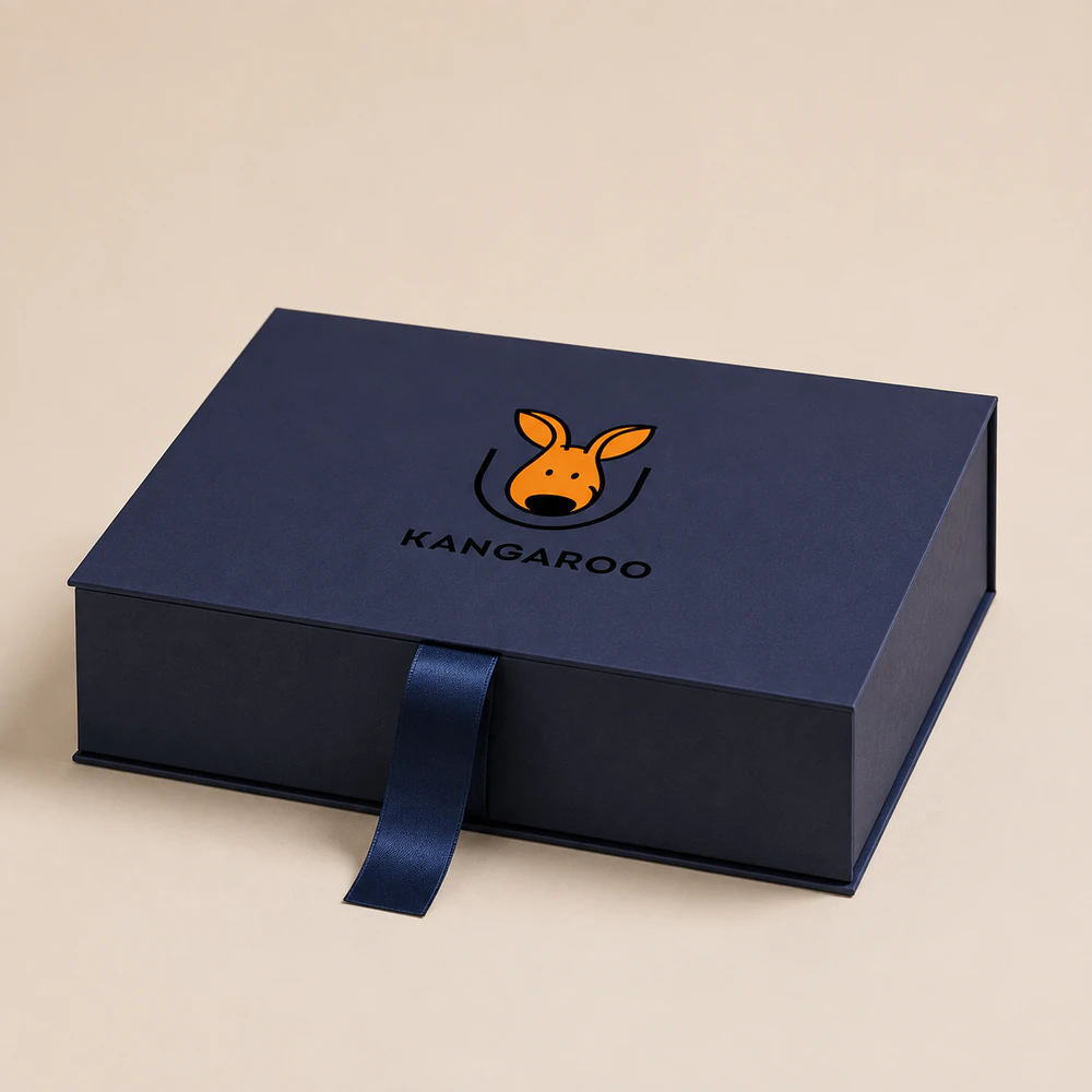 Палітурна коробка 23 × 21 × 8 см з логотипом KANGAROO